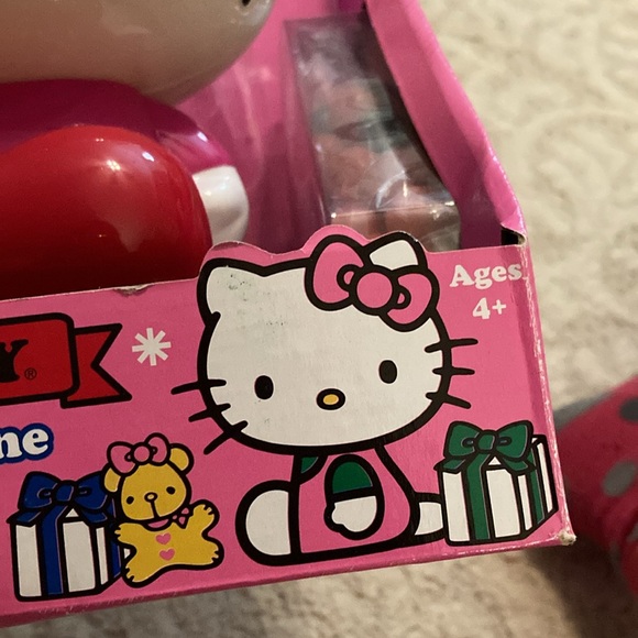 NWT Hello Kitty Gumball machine. - Picture 4 of 7